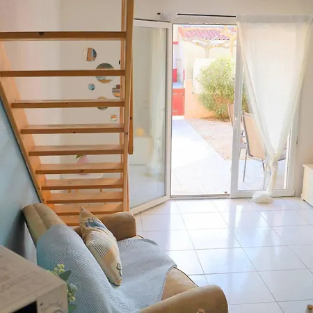 Avec Piscine Et Wifi, 6 Pers, - Fr-1-81-624